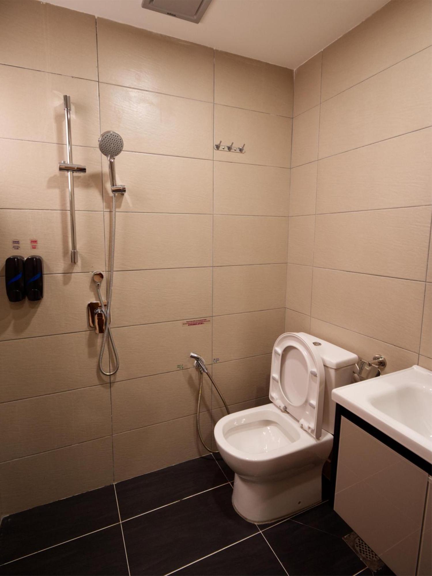Weiss Hotels Kepong Baru Kampong Jawa Tengah Bagian luar foto